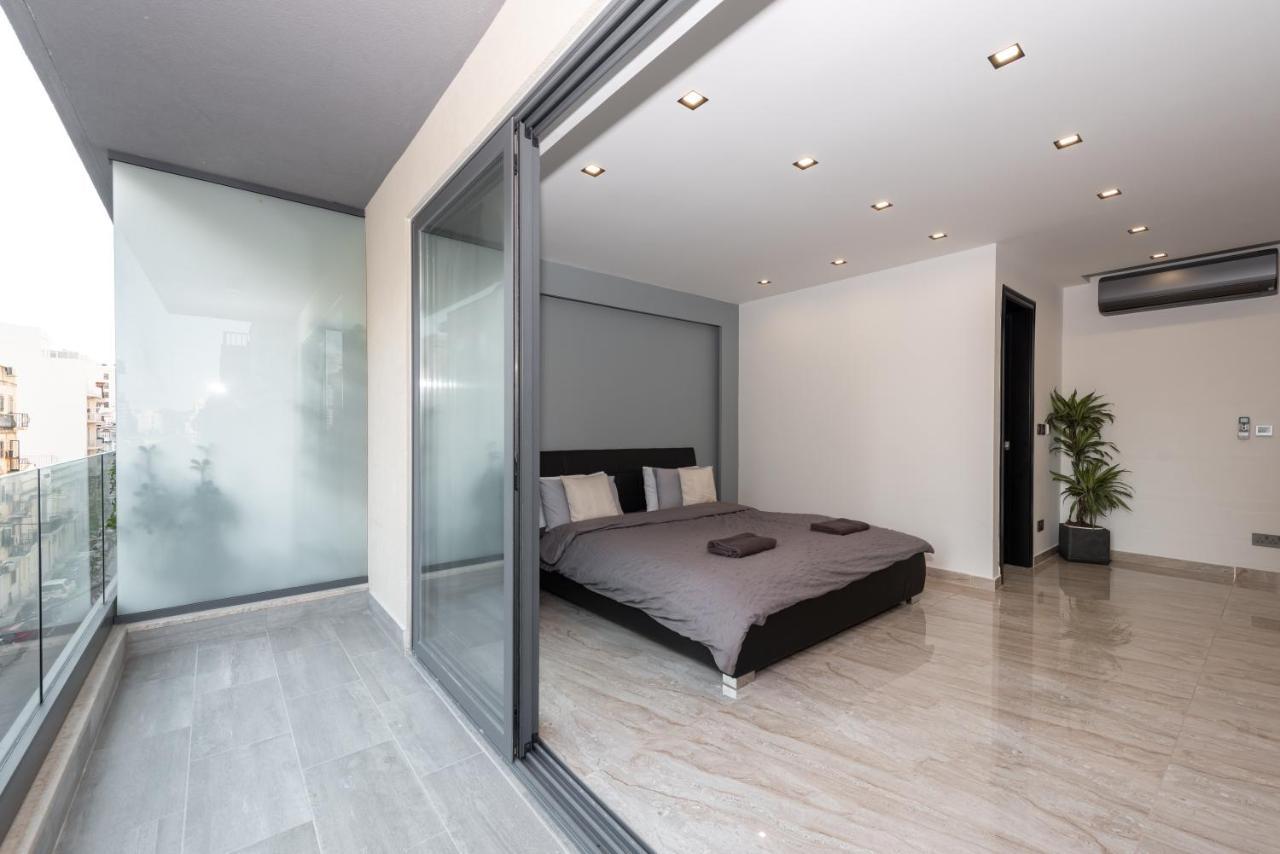 Luxury 2 Bed Apartment In The Heart Of St Julians Saint Julian's Exterior foto